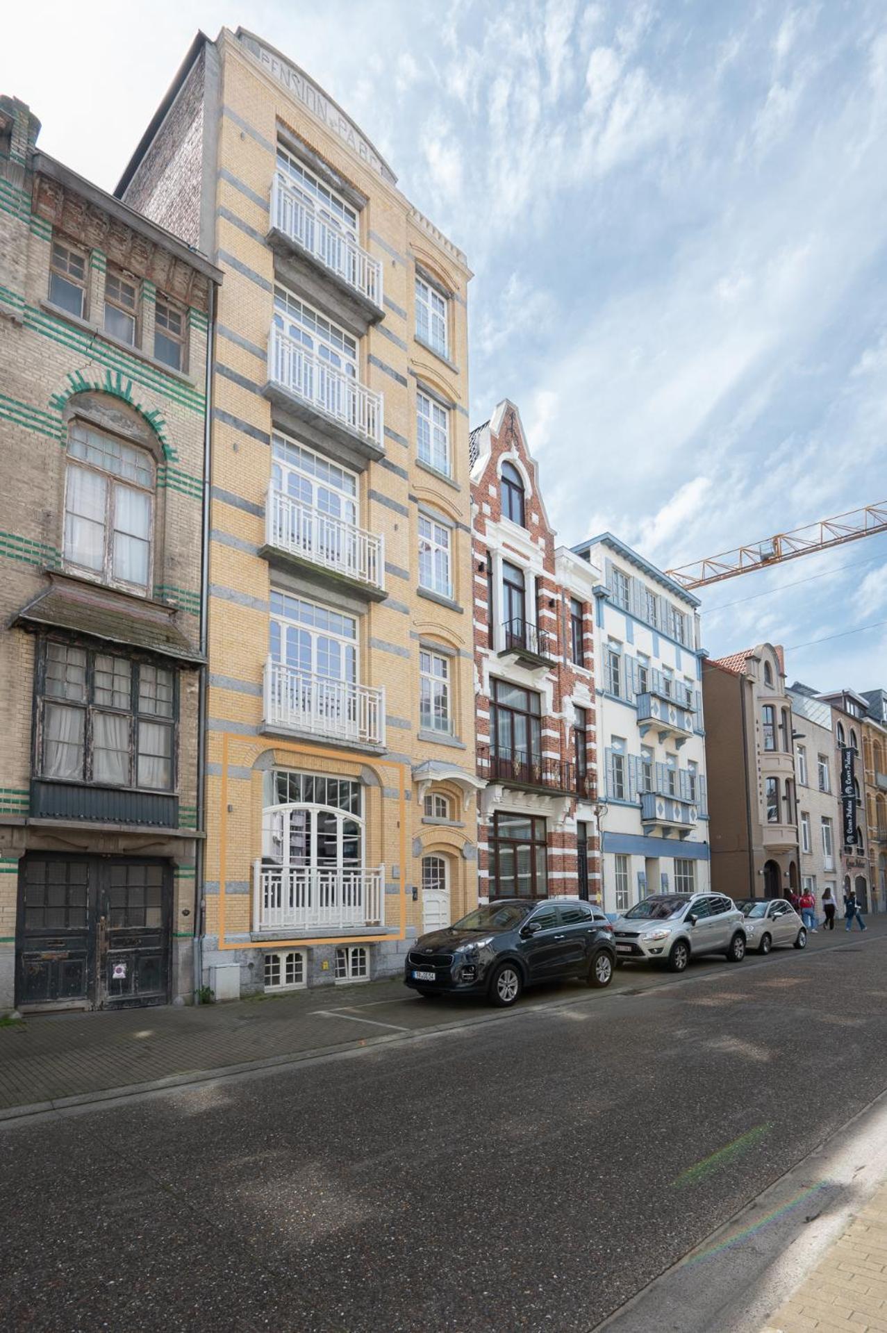 Beautiful Renovated Apartment In An Authentic Building Ostend Exterior photo